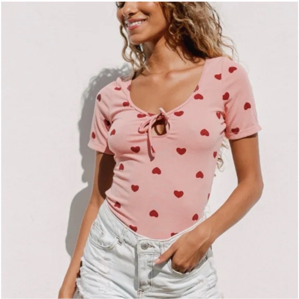 Cupshe “The Kimi” Pink Heart Bodysuit: M